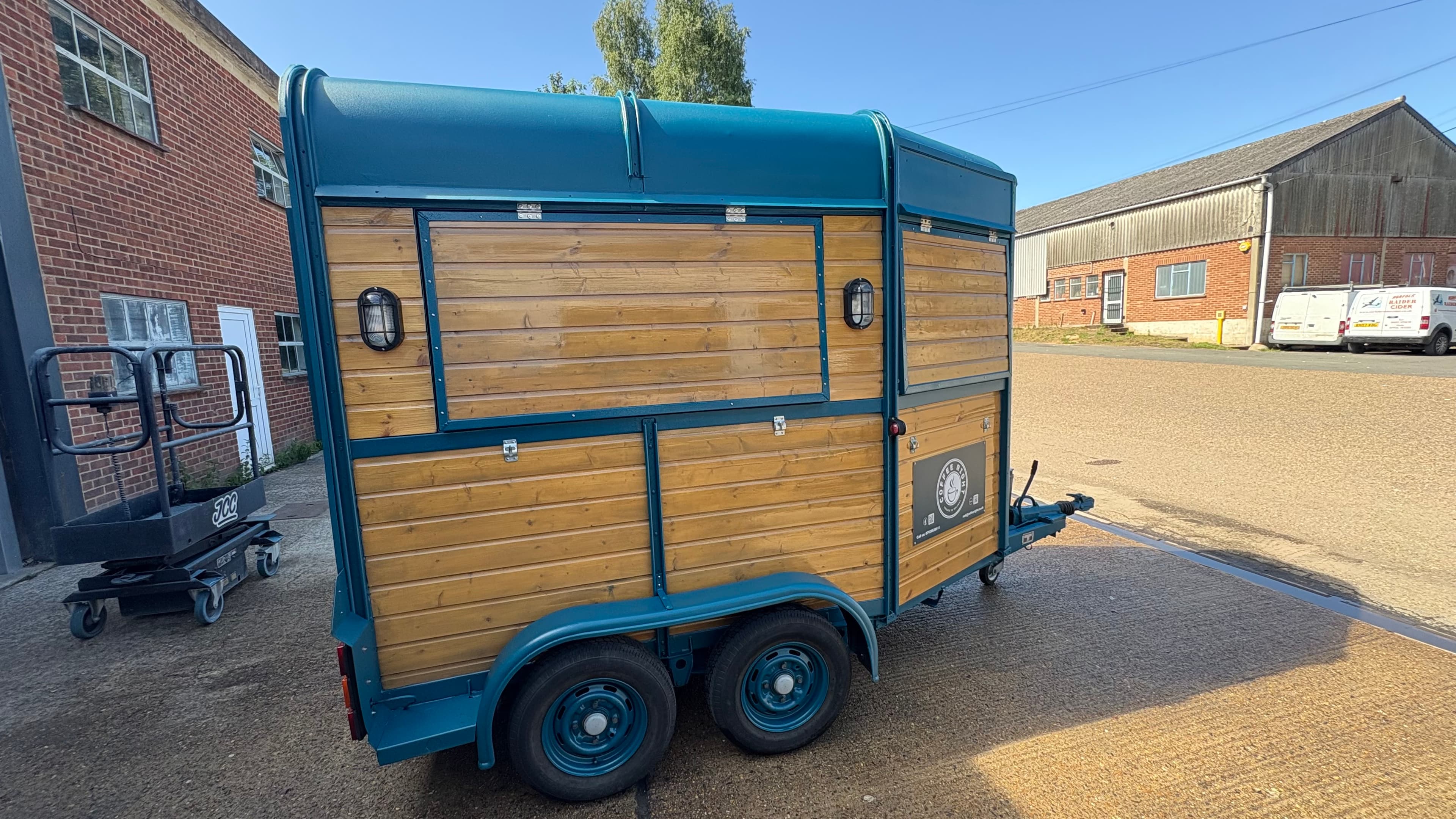 Coffee Horse box blue with Raptor coating
