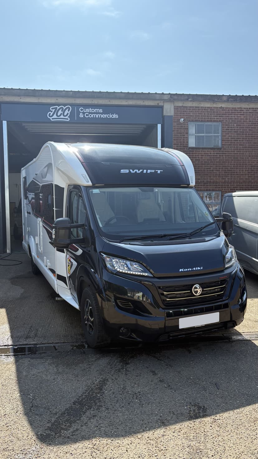VW Crafter transformation 5